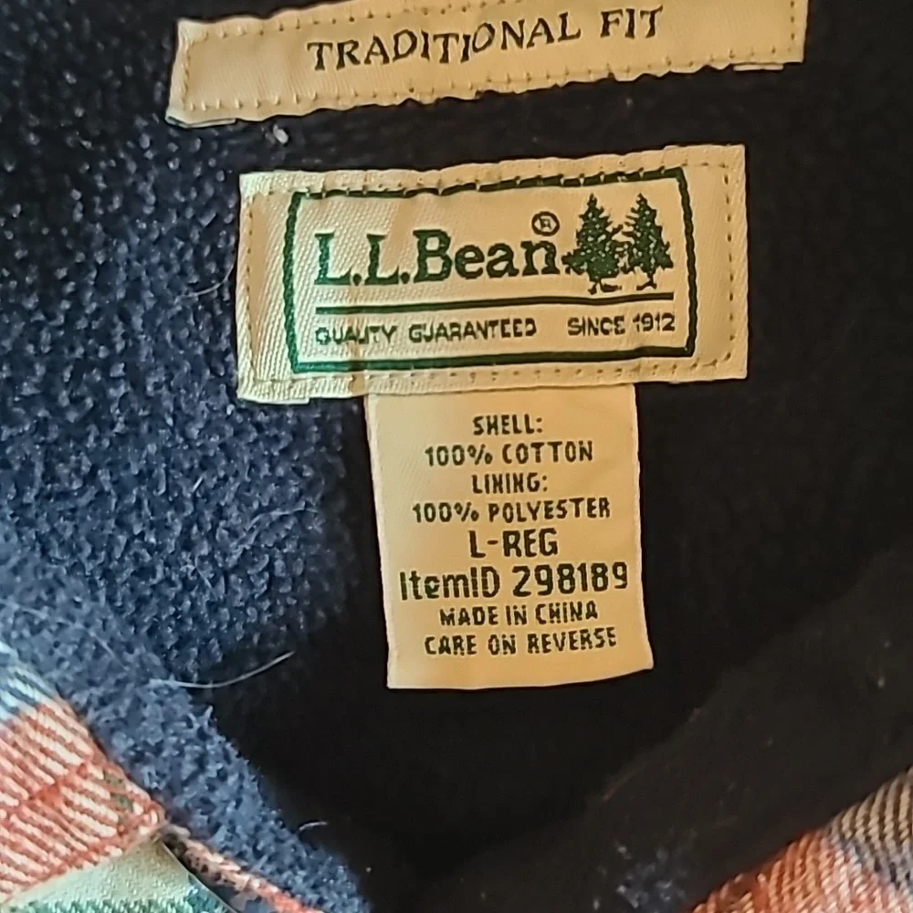 VINTAGE L.L. Bean Shacket Men's Navy Blue Plaid Fleece Line Button Jacket Size L - Picture 2 of 8